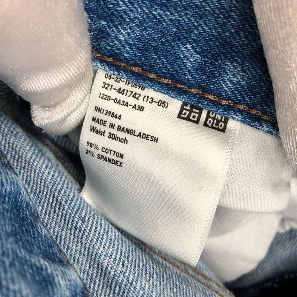 Uniqlo Slim Fit Jeans Mens 30‎ x 31 Blue Light Wash Stretch Distressed